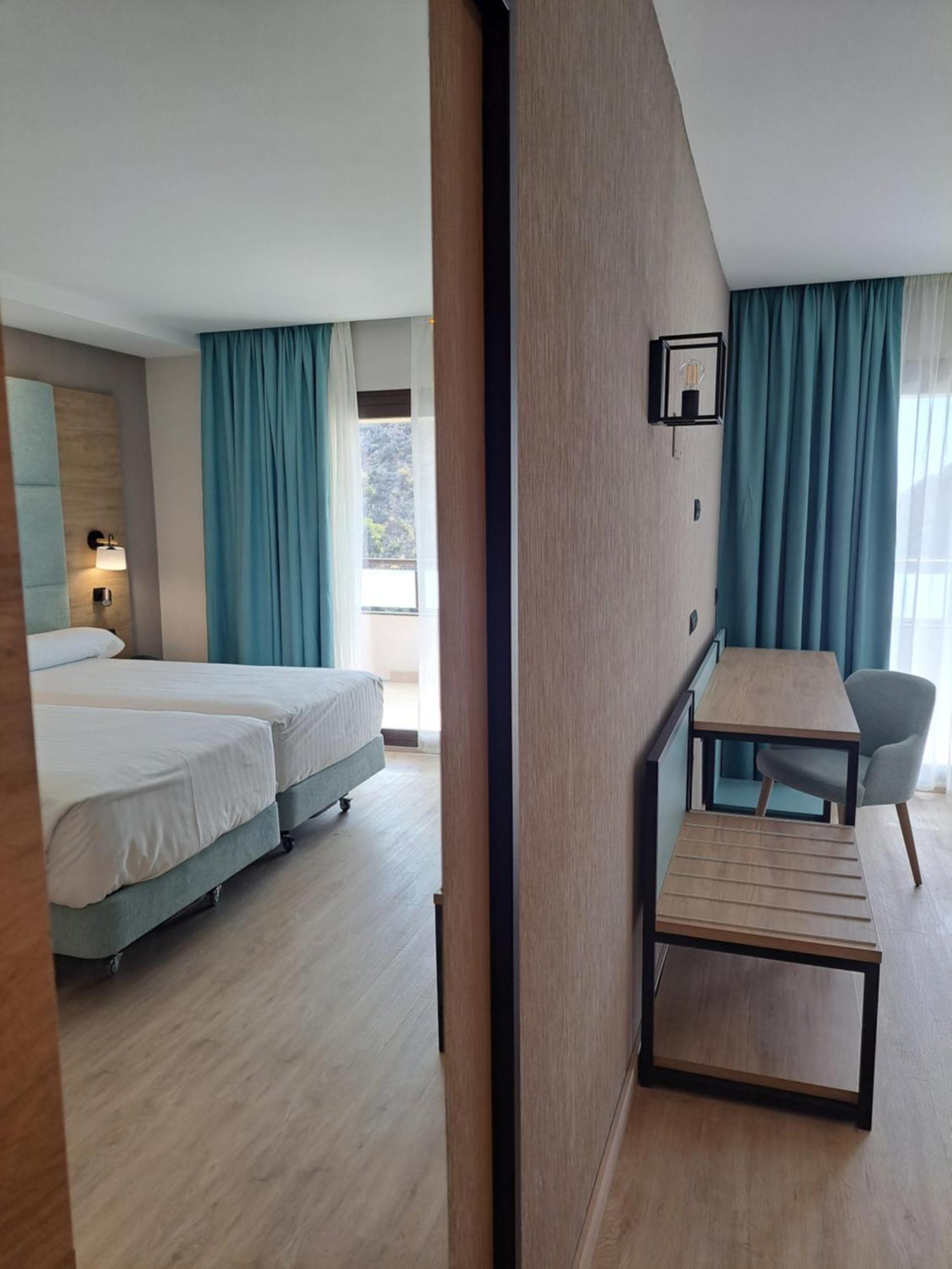 Hotel Maya Alicante Luaran gambar
