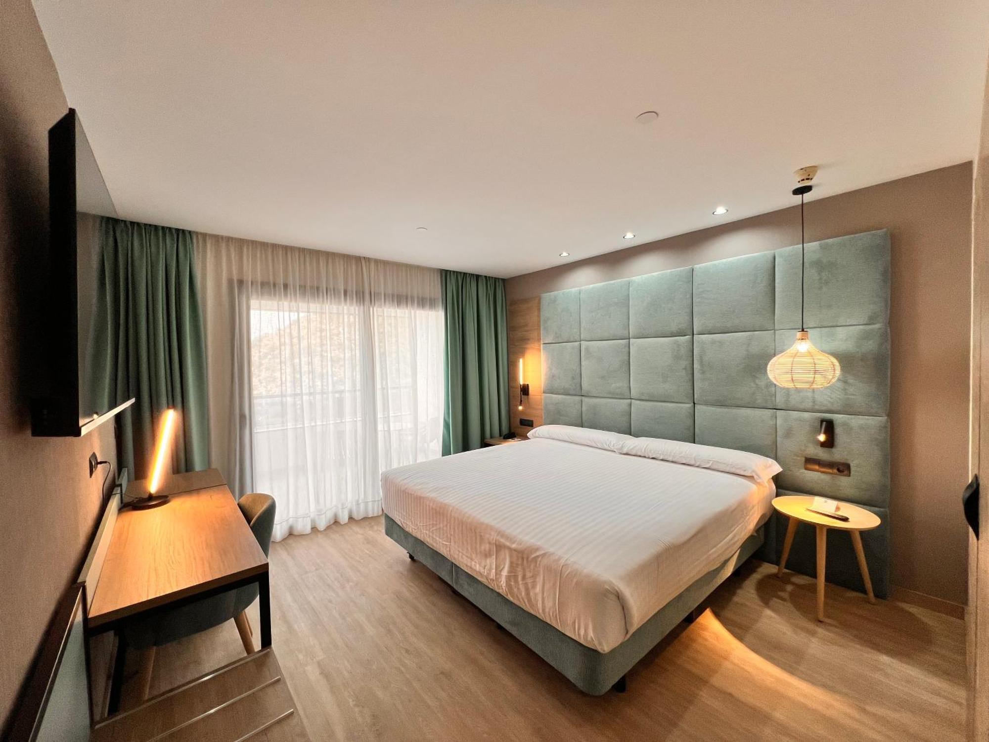 Hotel Maya Alicante Luaran gambar